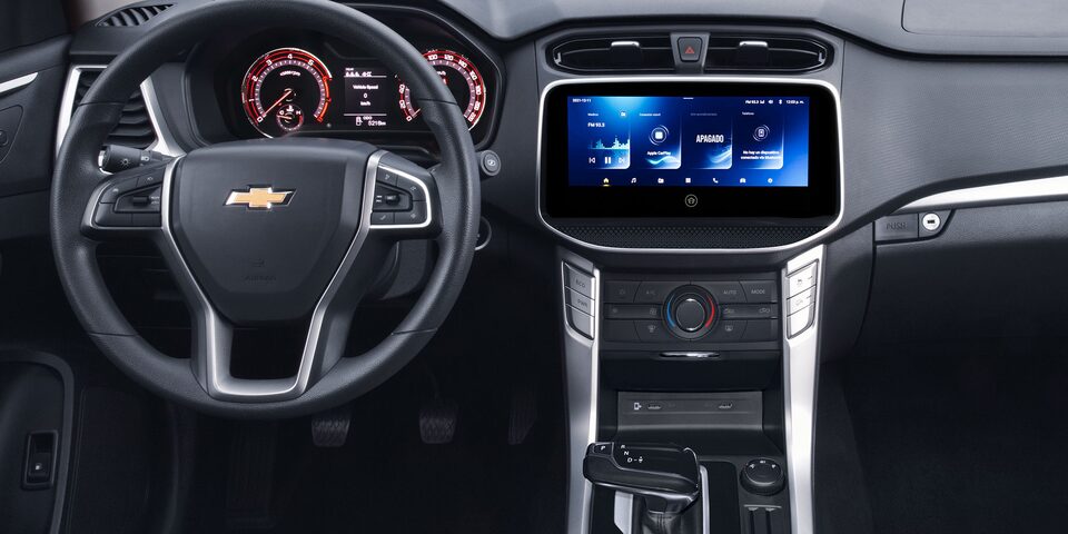Chevrolet S10 Max 2025, pickup de trabajo con volante de 3 brazos con controles de audio